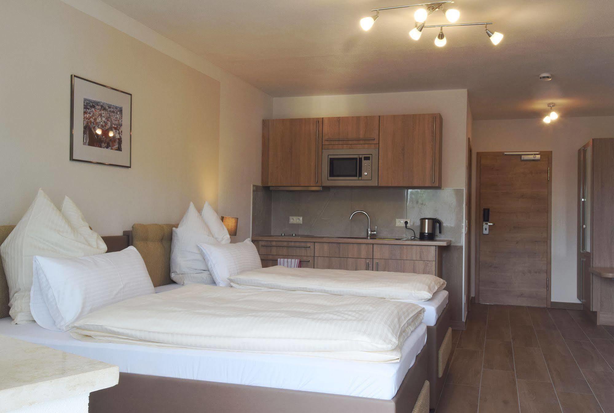 Aparthotel Donaustern Asbach-Bäumenheim Εξωτερικό φωτογραφία
