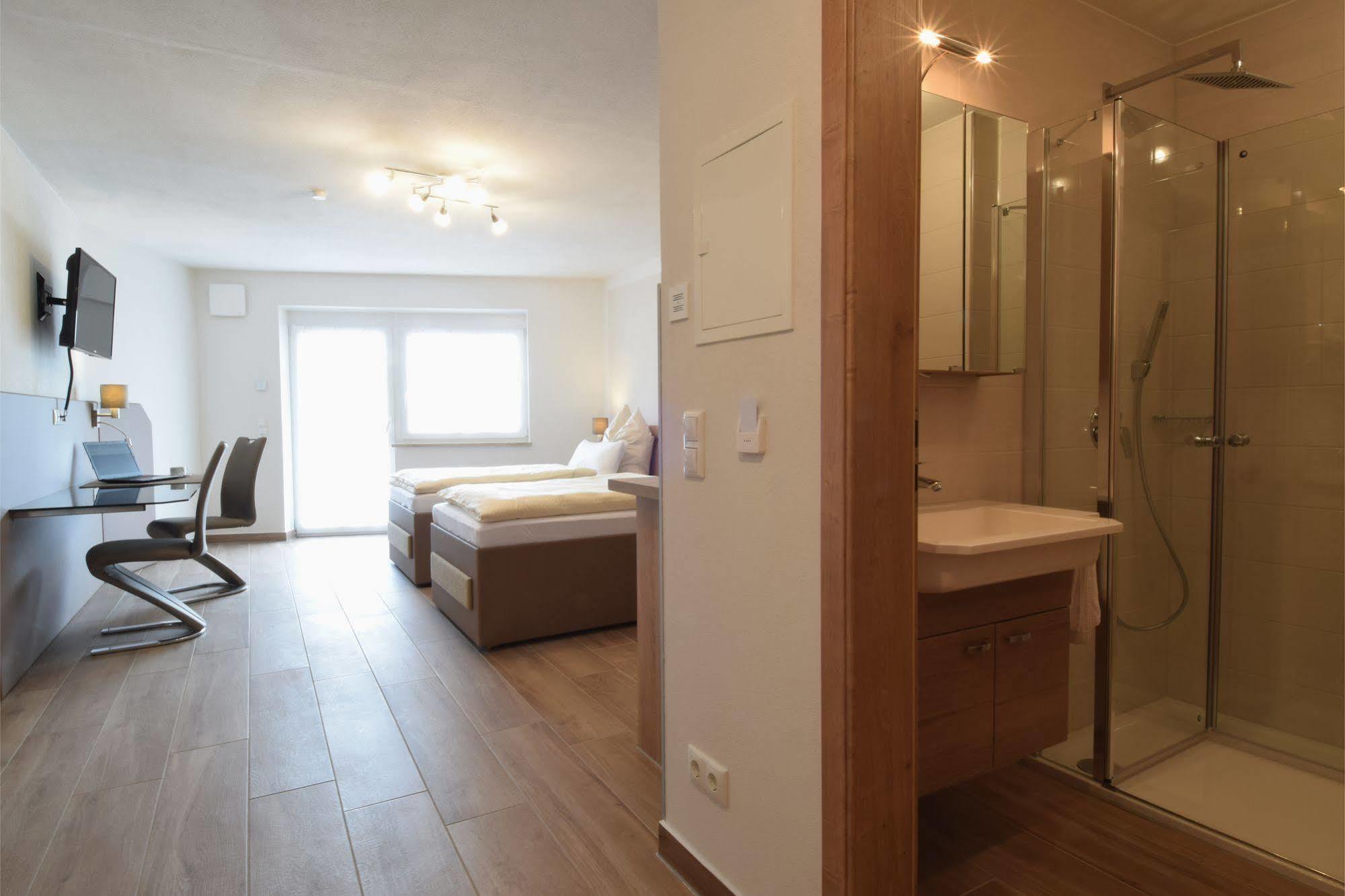 Aparthotel Donaustern Asbach-Bäumenheim Εξωτερικό φωτογραφία