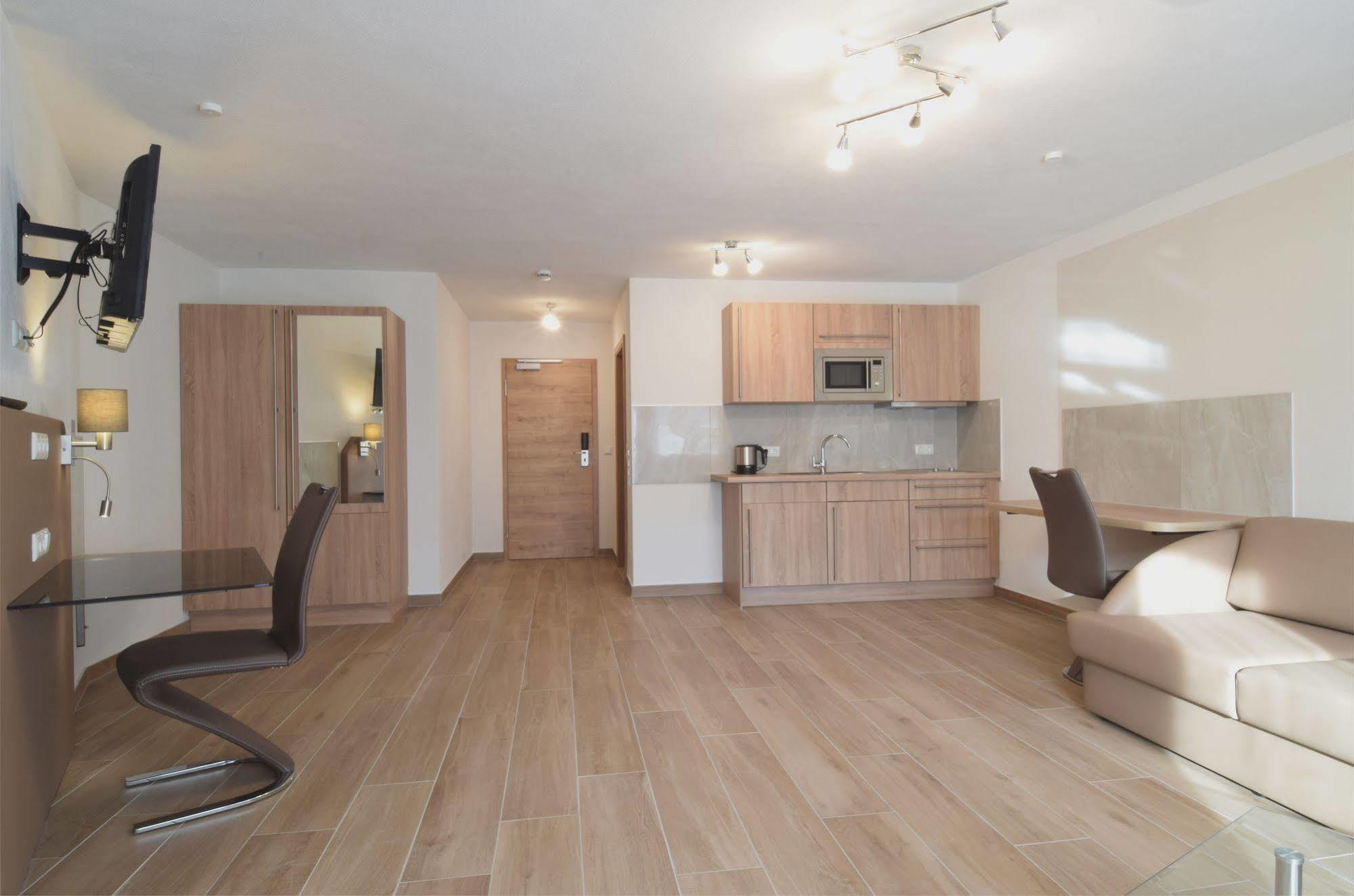 Aparthotel Donaustern Asbach-Bäumenheim Εξωτερικό φωτογραφία
