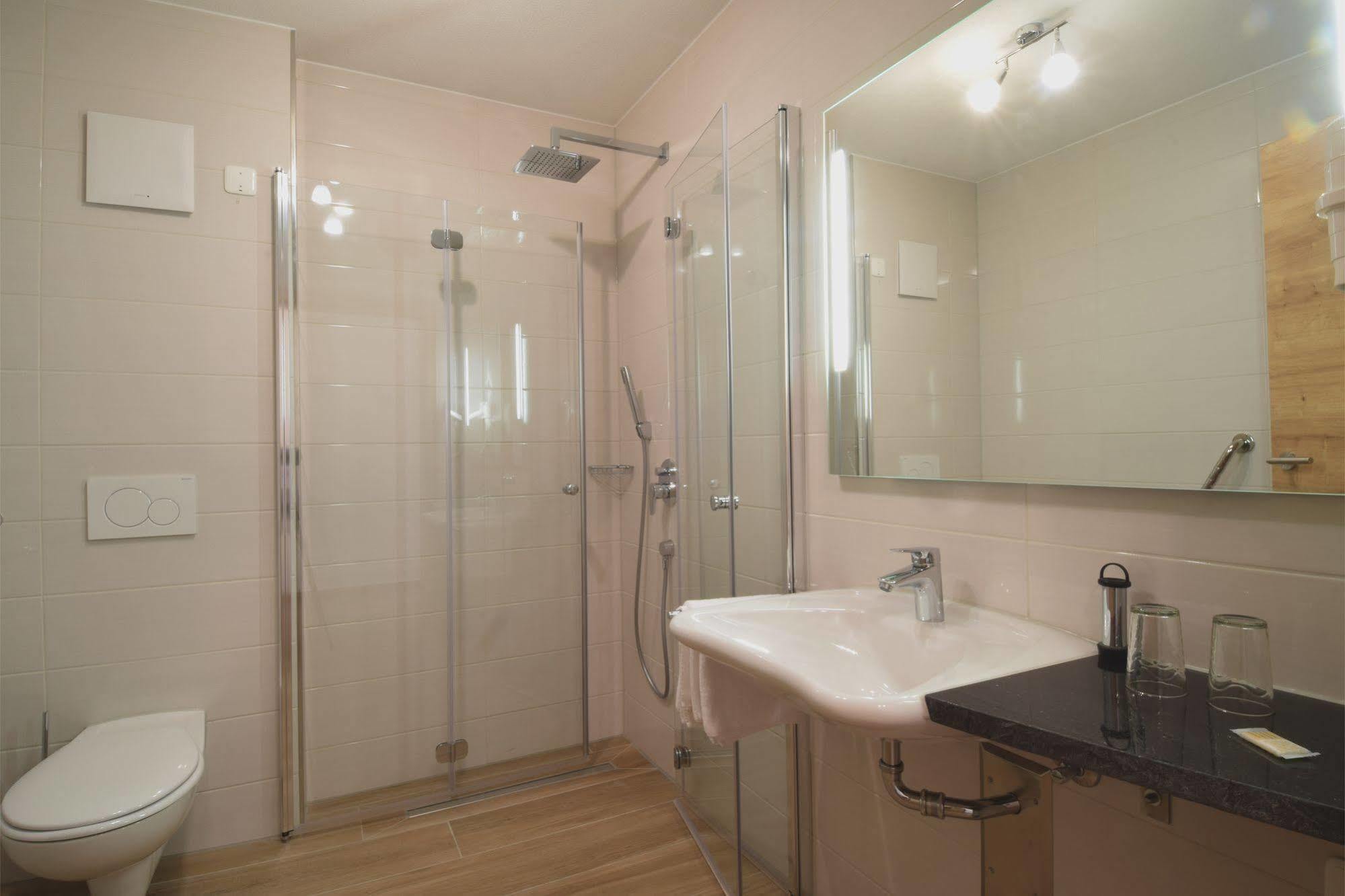 Aparthotel Donaustern Asbach-Bäumenheim Εξωτερικό φωτογραφία