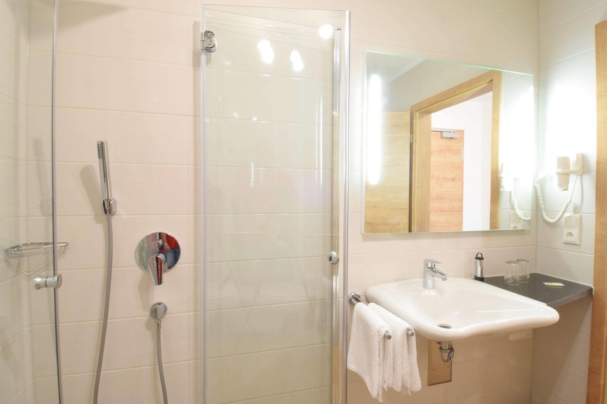 Aparthotel Donaustern Asbach-Bäumenheim Εξωτερικό φωτογραφία