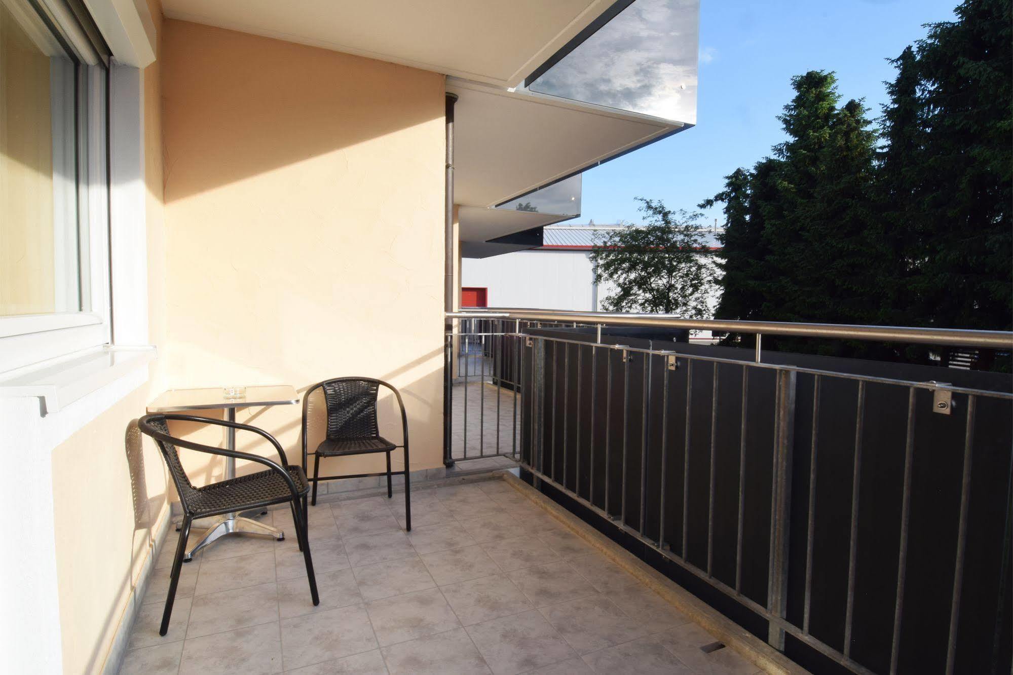 Aparthotel Donaustern Asbach-Bäumenheim Εξωτερικό φωτογραφία